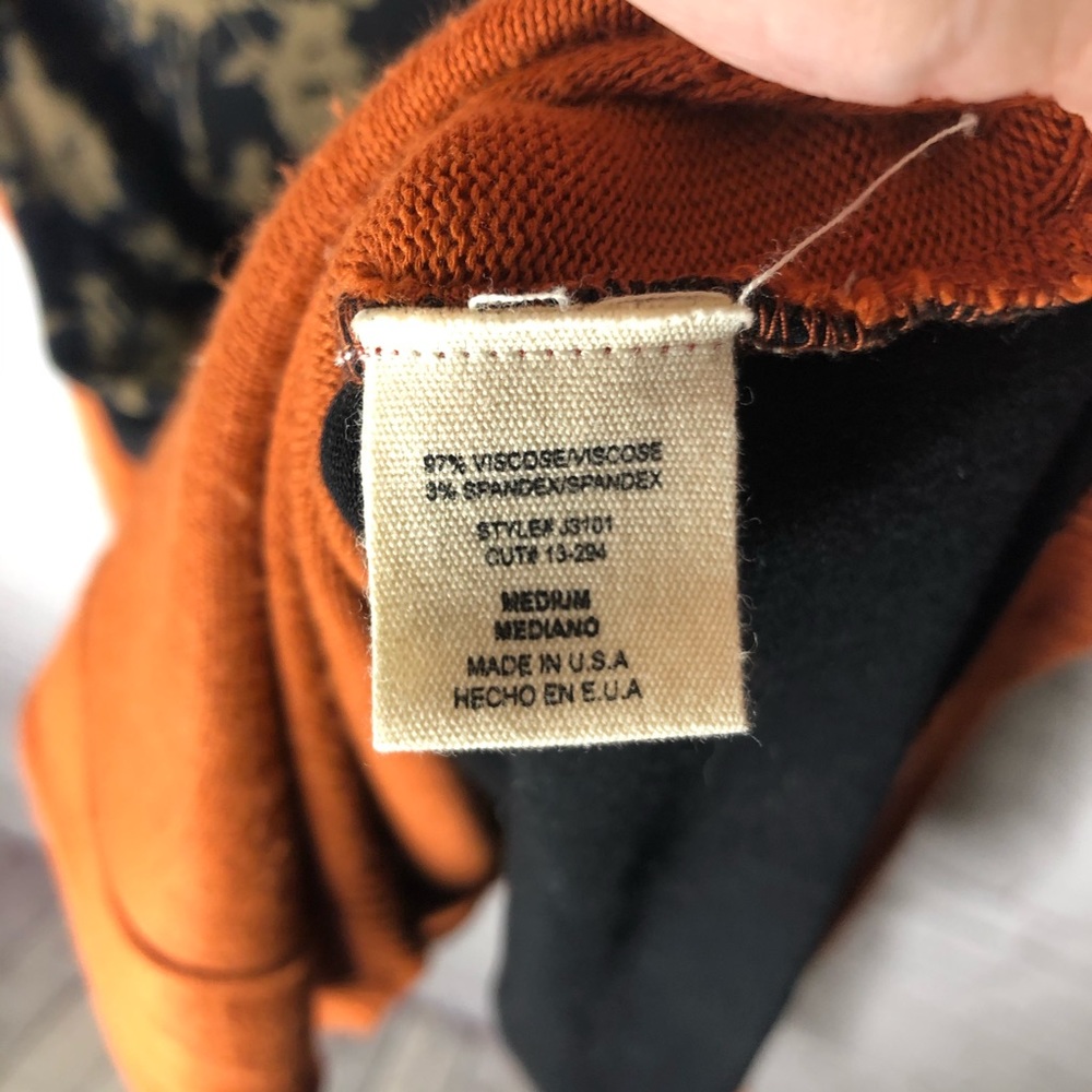 M Rena Long Sleeve Knit Floral Back Cardigan M - Picture 6 of 7